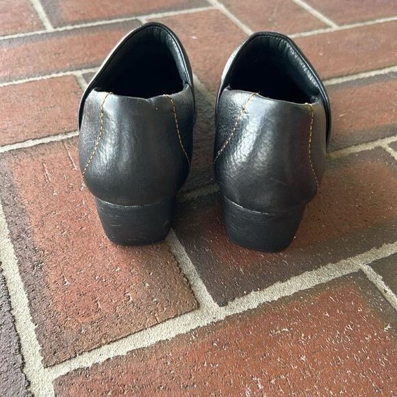 Born Leather Heeled Split Toe Clogs Black Size 7 - Picture 5 of 9